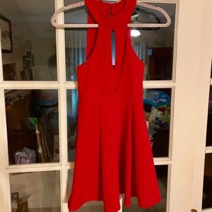 Crew neck red dress